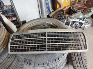 bontott MERCEDES-BENZ E-CLASS Hűtőrács