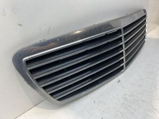 bontott MERCEDES-BENZ E-CLASS Hűtőrács