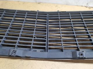 bontott MERCEDES-BENZ E-CLASS Hűtőrács