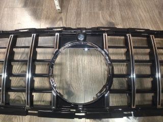 bontott MERCEDES-BENZ E-CLASS Hűtőrács