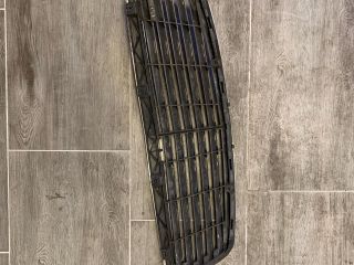 bontott MERCEDES-BENZ E-CLASS Hűtőrács