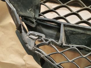 bontott MERCEDES-BENZ E-CLASS Hűtőrács