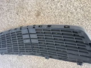 bontott MERCEDES-BENZ E-CLASS Hűtőrács