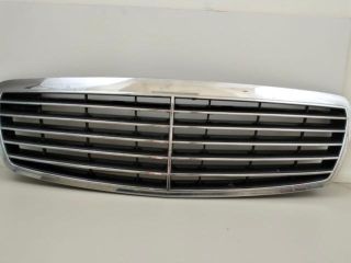 bontott MERCEDES-BENZ E-CLASS Hűtőrács