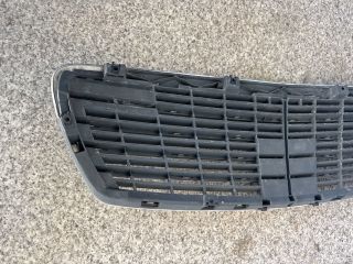 bontott MERCEDES-BENZ E-CLASS Hűtőrács