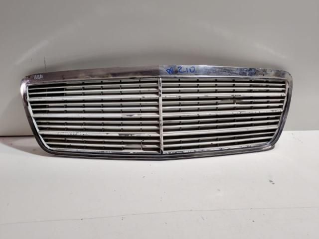 bontott MERCEDES-BENZ E-CLASS Hűtőrács