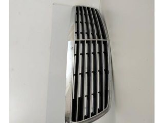 bontott MERCEDES-BENZ E-CLASS Hűtőrács