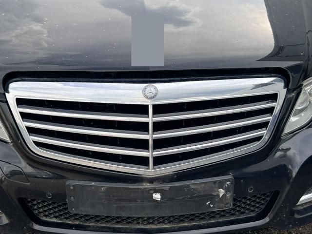 bontott MERCEDES-BENZ E-CLASS Hűtőrács