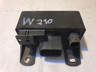 bontott MERCEDES-BENZ E-CLASS Izzító Relé