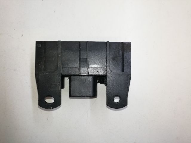 bontott MERCEDES-BENZ E-CLASS Izzító Relé