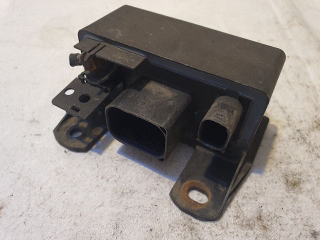 bontott MERCEDES-BENZ E-CLASS Izzító Relé