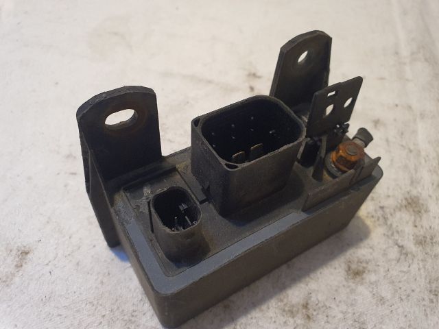 bontott MERCEDES-BENZ E-CLASS Izzító Relé