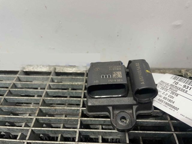 bontott MERCEDES-BENZ E-CLASS Izzító Relé