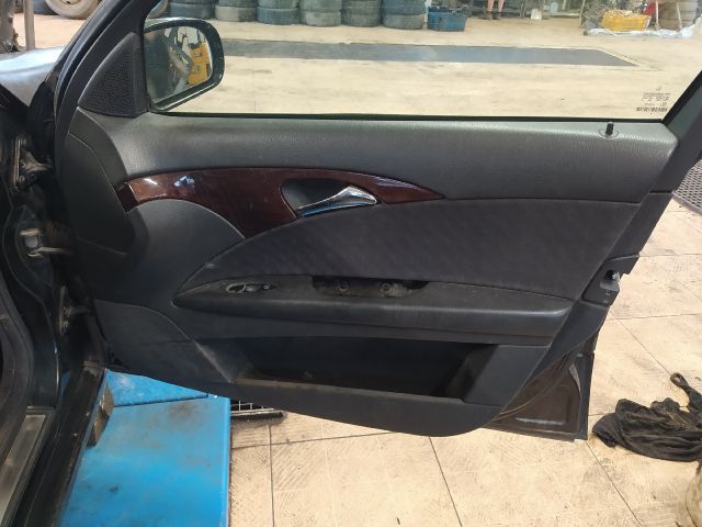 bontott MERCEDES-BENZ E-CLASS Jobb A Oszlop Burkolat