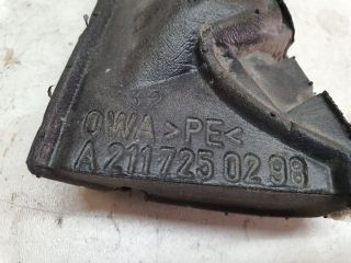 bontott MERCEDES-BENZ E-CLASS Jobb A Oszlop Hangszóró Burkolat