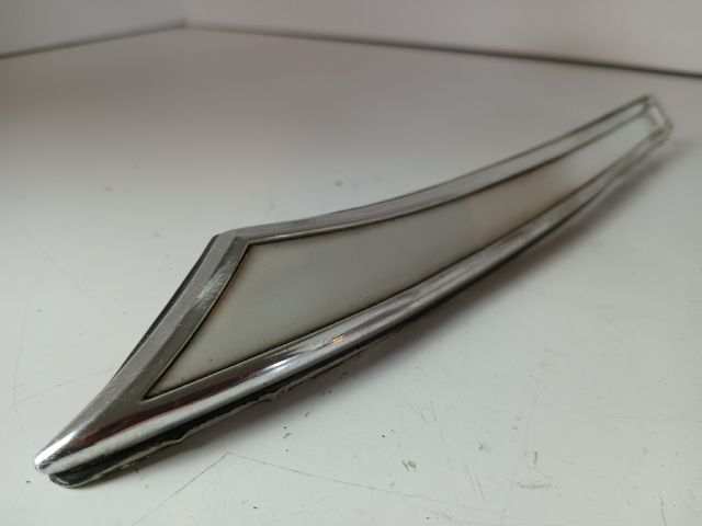 bontott MERCEDES-BENZ E-CLASS Jobb Ajtó Mögötti Díszléc