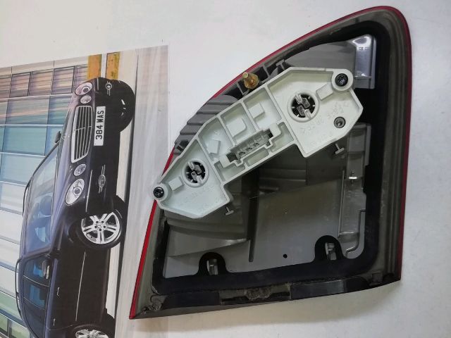 bontott MERCEDES-BENZ E-CLASS Jobb Belső Hátsó Lámpa