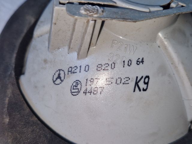 bontott MERCEDES-BENZ E-CLASS Jobb Belső Hátsó Lámpa