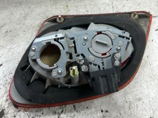 bontott MERCEDES-BENZ E-CLASS Jobb Belső Hátsó Lámpa