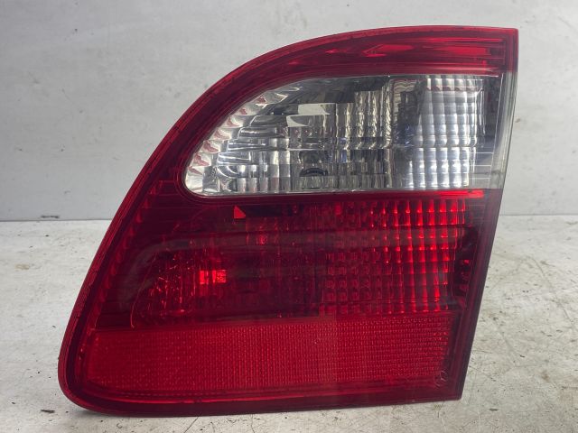 bontott MERCEDES-BENZ E-CLASS Jobb Belső Hátsó Lámpa
