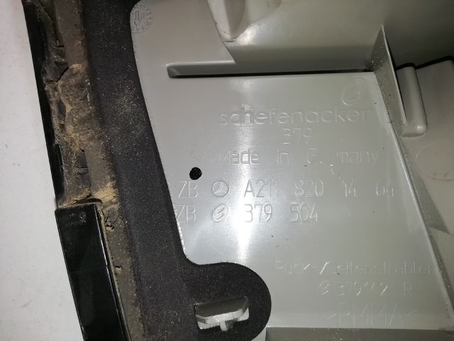 bontott MERCEDES-BENZ E-CLASS Jobb Belső Hátsó Lámpa