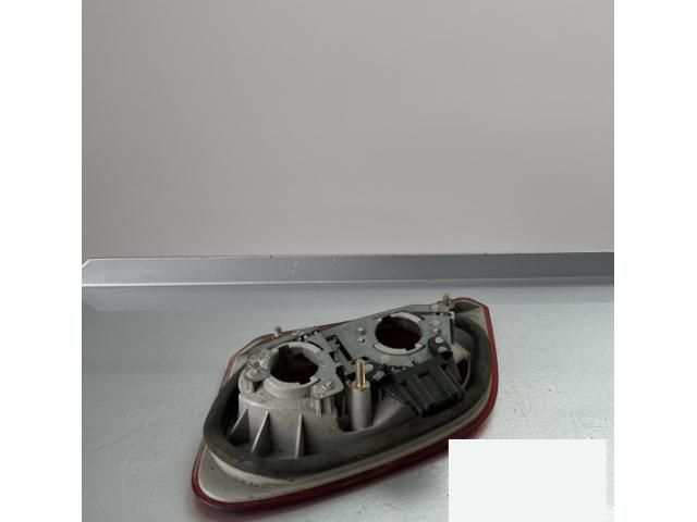 bontott MERCEDES-BENZ E-CLASS Jobb Belső Hátsó Lámpa