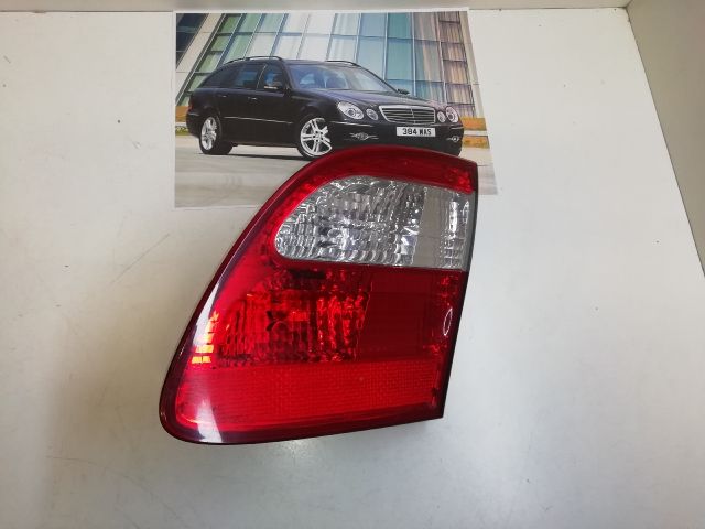 bontott MERCEDES-BENZ E-CLASS Jobb Belső Hátsó Lámpa