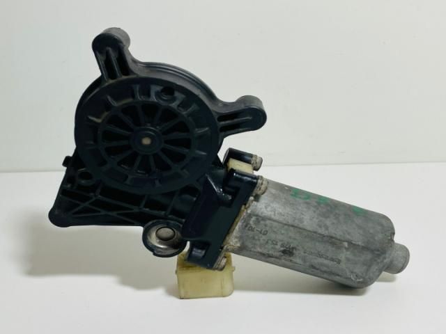 bontott MERCEDES-BENZ E-CLASS Jobb első Ablakemelő Motor