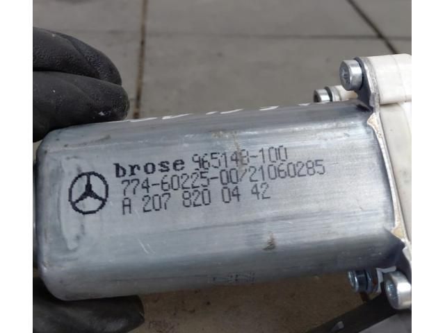 bontott MERCEDES-BENZ E-CLASS Jobb első Ablakemelő Motor
