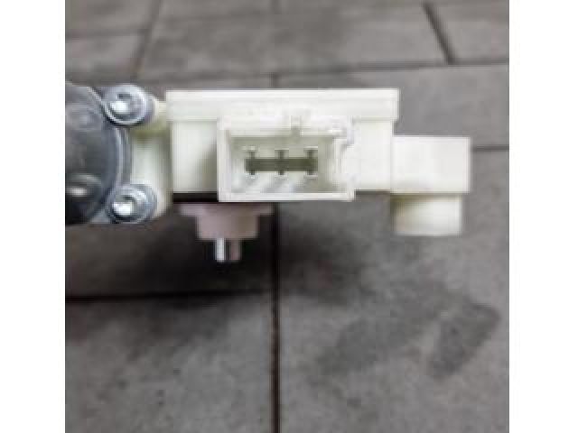 bontott MERCEDES-BENZ E-CLASS Jobb első Ablakemelő Motor