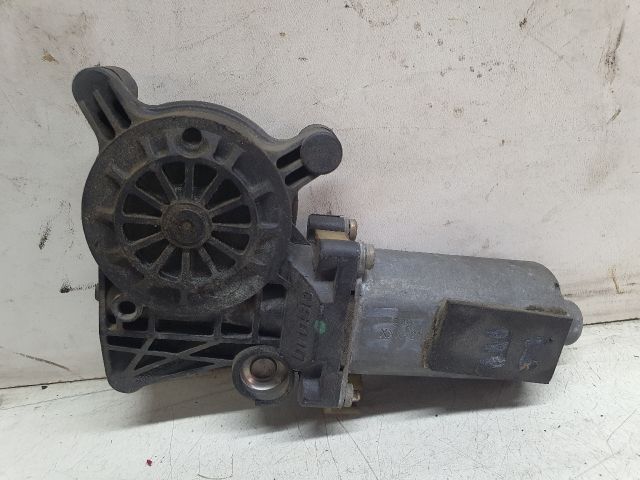 bontott MERCEDES-BENZ E-CLASS Jobb első Ablakemelő Motor