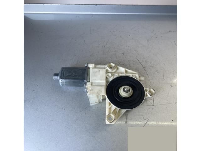 bontott MERCEDES-BENZ E-CLASS Jobb első Ablakemelő Motor