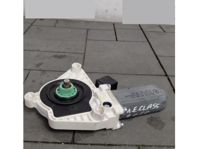 bontott MERCEDES-BENZ E-CLASS Jobb első Ablakemelő Motor
