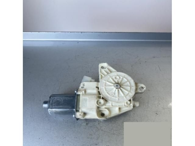 bontott MERCEDES-BENZ E-CLASS Jobb első Ablakemelő Motor