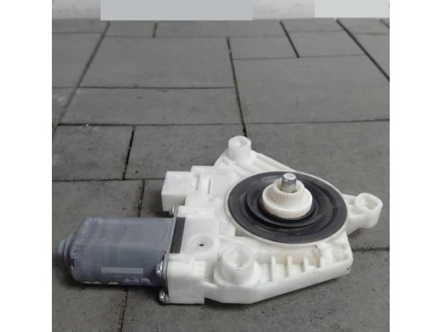 bontott MERCEDES-BENZ E-CLASS Jobb első Ablakemelő Motor