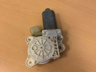 bontott MERCEDES-BENZ E-CLASS Jobb első Ablakemelő Motor