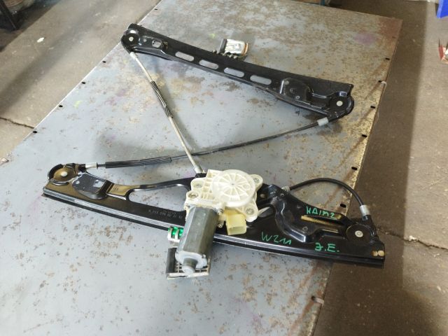 bontott MERCEDES-BENZ E-CLASS Jobb első Ablakemelő Szerkezet (Elektromos)