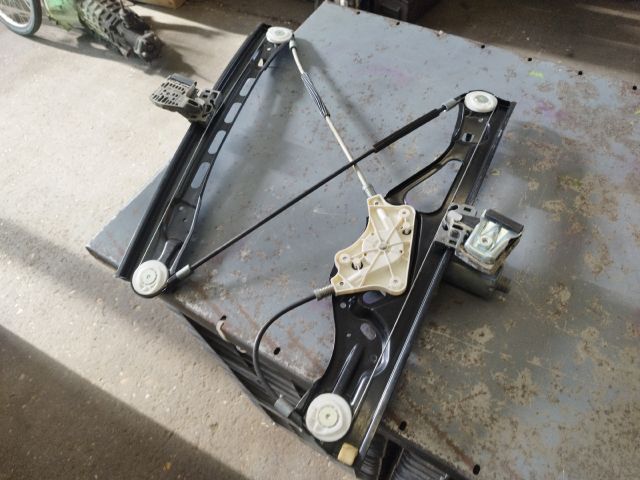 bontott MERCEDES-BENZ E-CLASS Jobb első Ablakemelő Szerkezet (Elektromos)