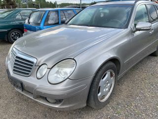 bontott MERCEDES-BENZ E-CLASS Jobb első Ablaktörlő Kar