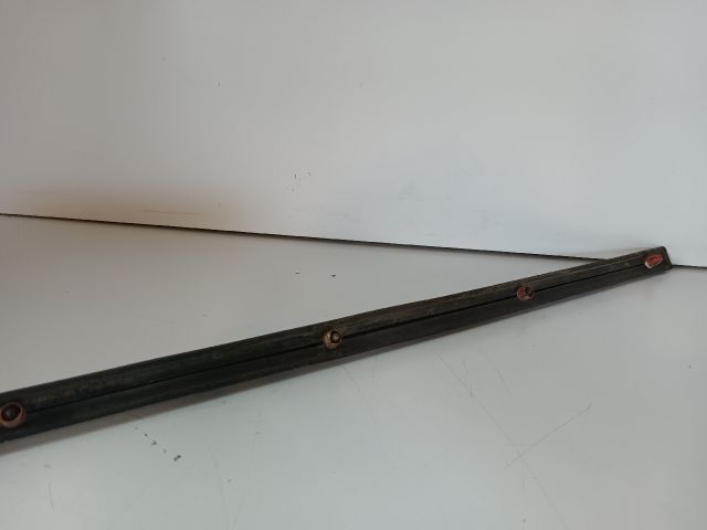 bontott MERCEDES-BENZ E-CLASS Jobb első Ajtó Díszléc