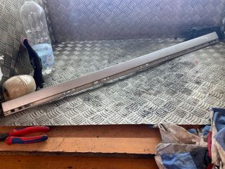 bontott MERCEDES-BENZ E-CLASS Jobb első Ajtó Díszléc