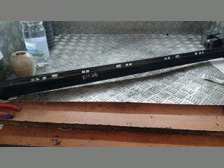 bontott MERCEDES-BENZ E-CLASS Jobb első Ajtó Díszléc