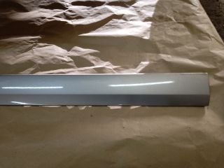 bontott MERCEDES-BENZ E-CLASS Jobb első Ajtó Díszléc