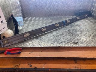 bontott MERCEDES-BENZ E-CLASS Jobb első Ajtó Díszléc