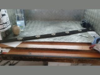 bontott MERCEDES-BENZ E-CLASS Jobb első Ajtó Díszléc