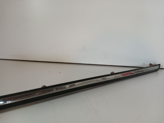 bontott MERCEDES-BENZ E-CLASS Jobb első Ajtó Díszléc