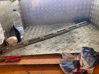 bontott MERCEDES-BENZ E-CLASS Jobb első Ajtó Díszléc