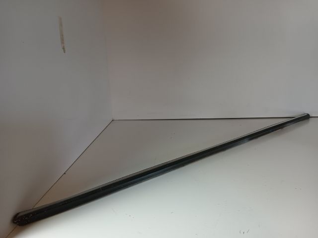 bontott MERCEDES-BENZ E-CLASS Jobb első Ajtó Díszléc