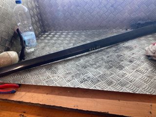 bontott MERCEDES-BENZ E-CLASS Jobb első Ajtó Díszléc