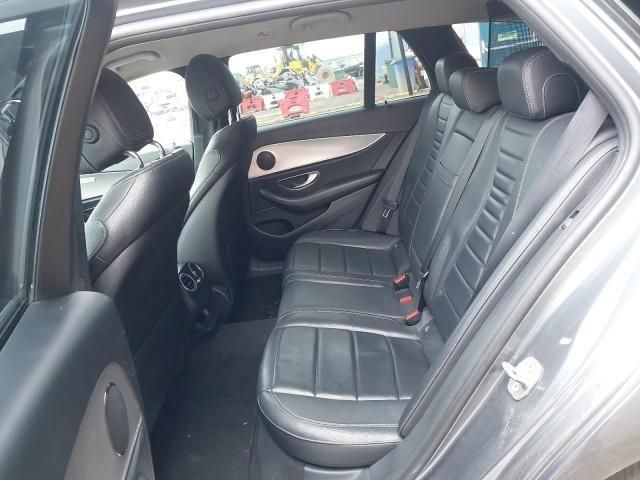 bontott MERCEDES-BENZ E-CLASS Jobb első Ajtó Kárpit